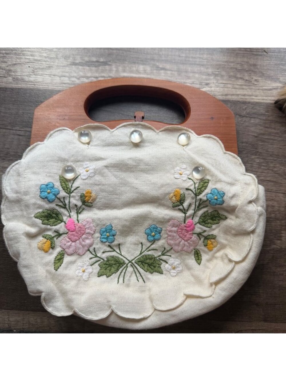 (BOGO 50% Off) Vintage Wooden Handle Embroidered Floral Bag With Scalloped